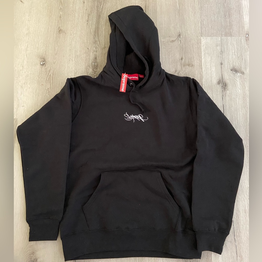 SUPREME Hoodie MEDIUM $140